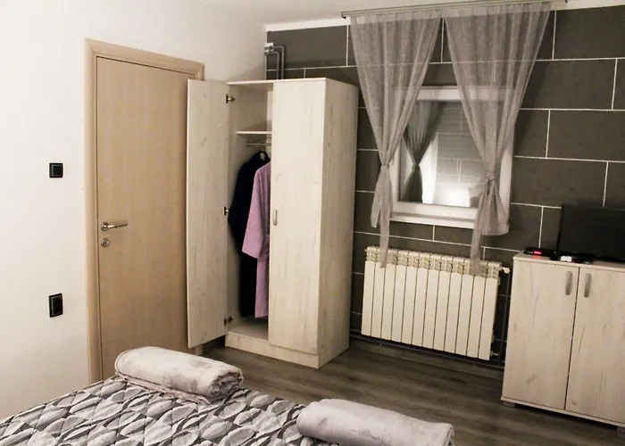 Dep House Apartman *